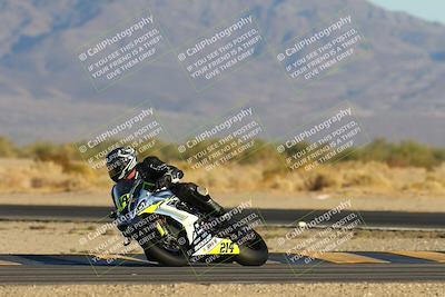 media/Jan-11-2025-CVMA (Sat) [[ddeb3f563a]]/Race 13-Amateur Supersport Open/